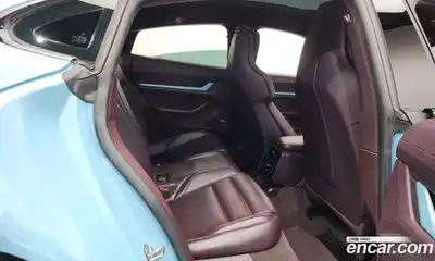 Porsche Taycan 2021 0.1 автомат (гидро), миниатюра 12