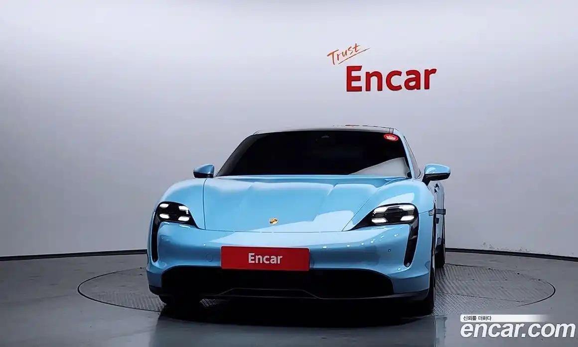 Porsche Taycan 2021 0.1 автомат (гидро), фото 3