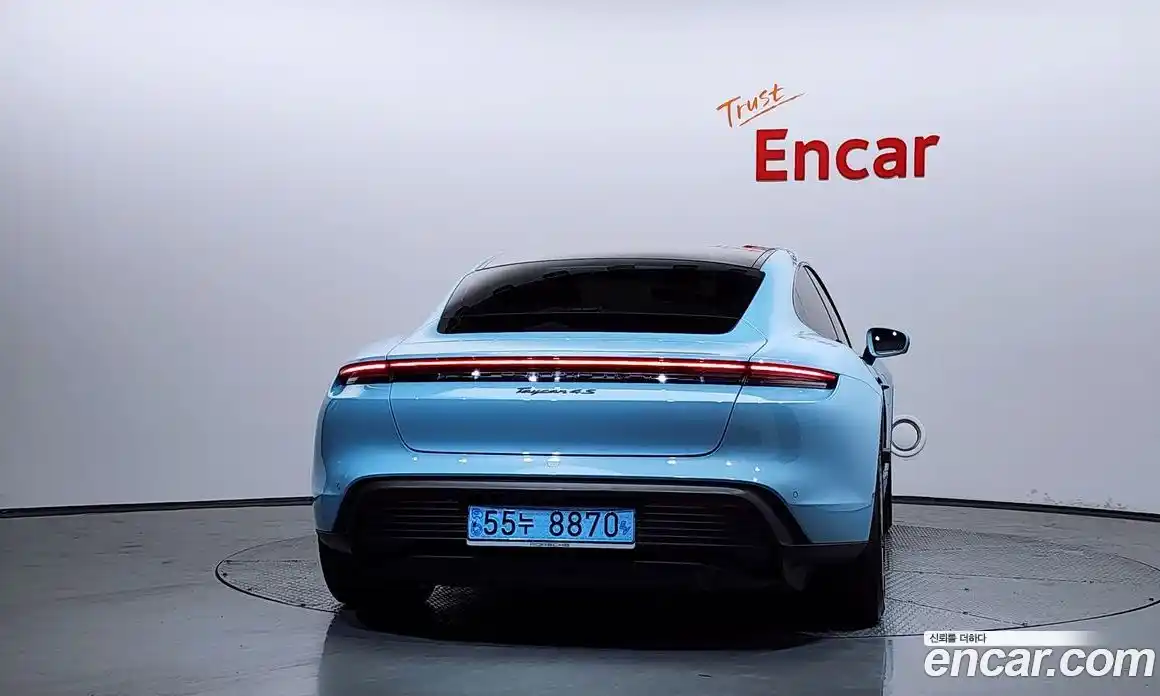 Porsche Taycan 2021 0.1 автомат (гидро), фото 4