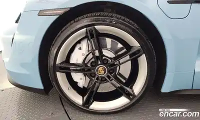 Porsche Taycan 2021 0.1 автомат (гидро), миниатюра 5