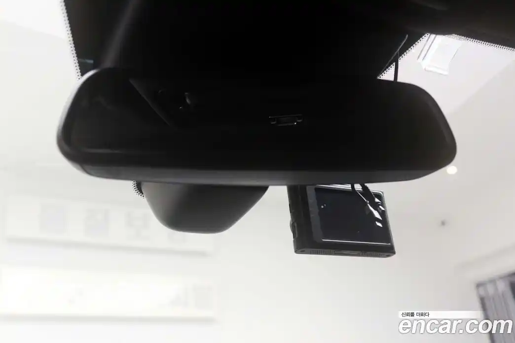 Land Rover Range Rover Evoque 2016 2.0 автомат (гидро), фото 17