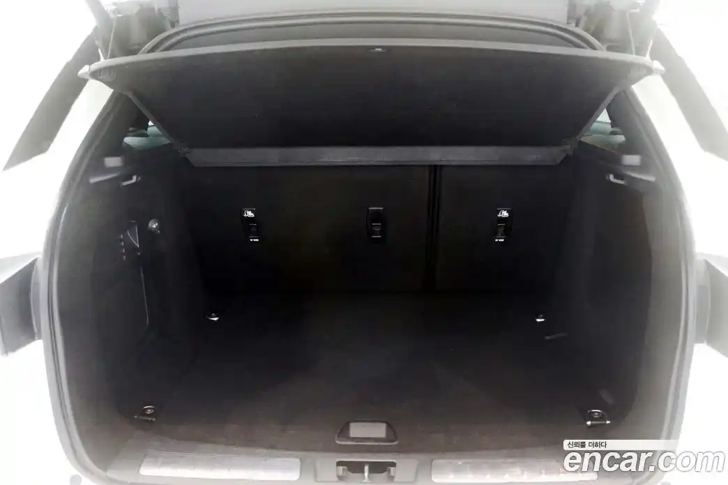 Land Rover Range Rover Evoque 2016 2.0 автомат (гидро), фото 19
