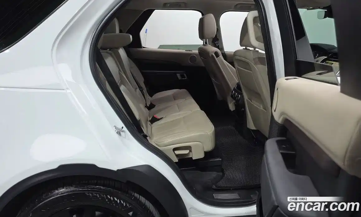 Land Rover Discovery 2019 3.0 автомат (гидро), фото 17