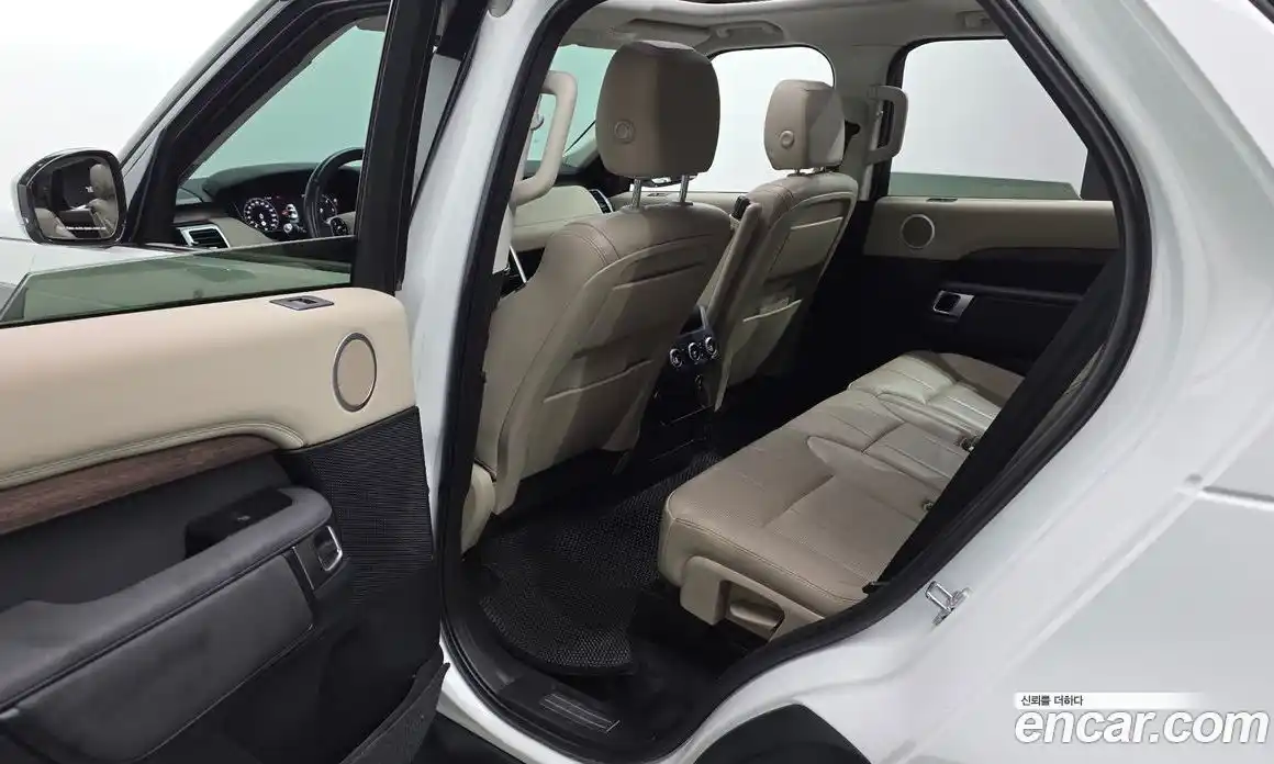 Land Rover Discovery 2019 3.0 автомат (гидро), фото 18