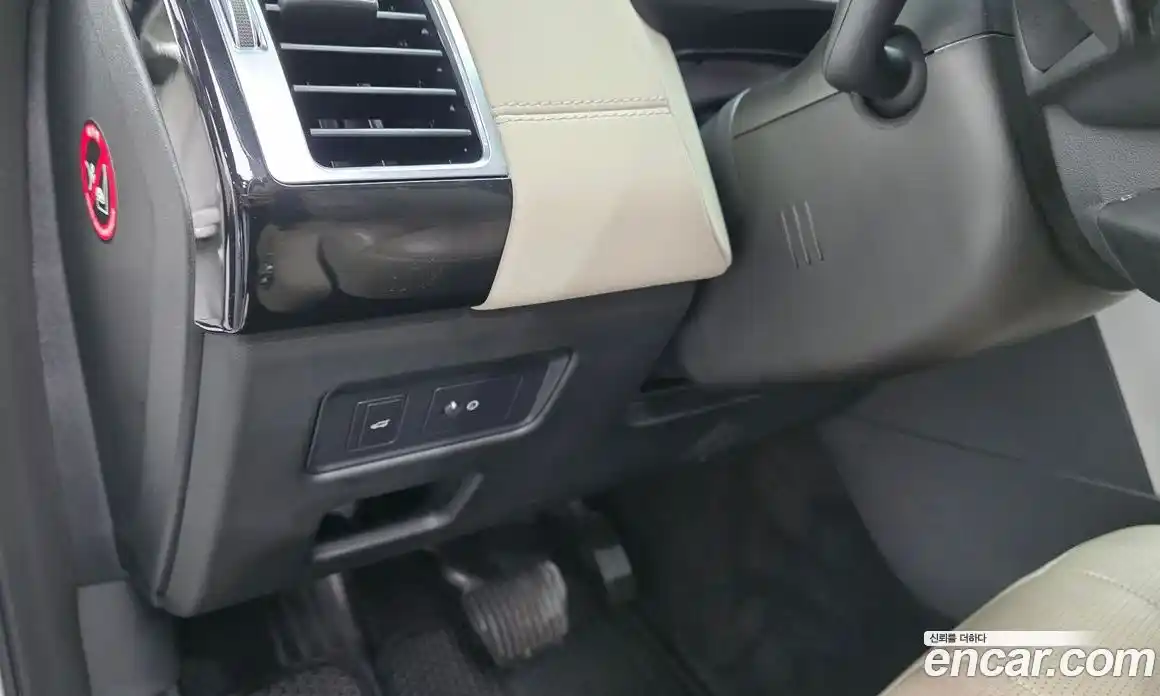 Land Rover Discovery 2019 3.0 автомат (гидро), фото 28