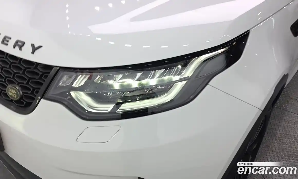 Land Rover Discovery 2019 3.0 автомат (гидро), фото 8