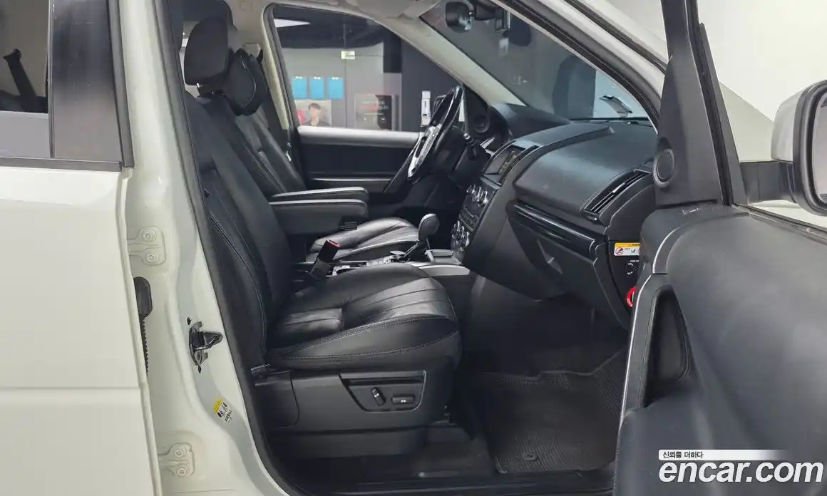 Land Rover Freelander 2014 2.2 автомат (гидро), фото 11