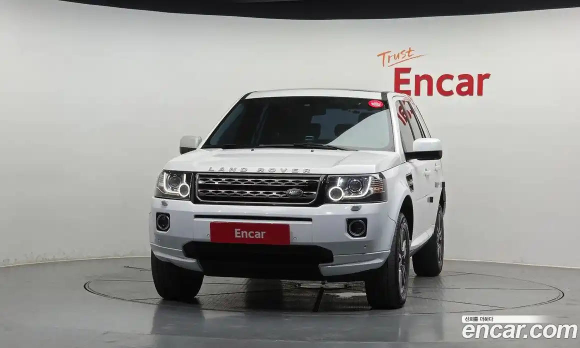 Land Rover Freelander 2014 2.2 автомат (гидро), фото 3