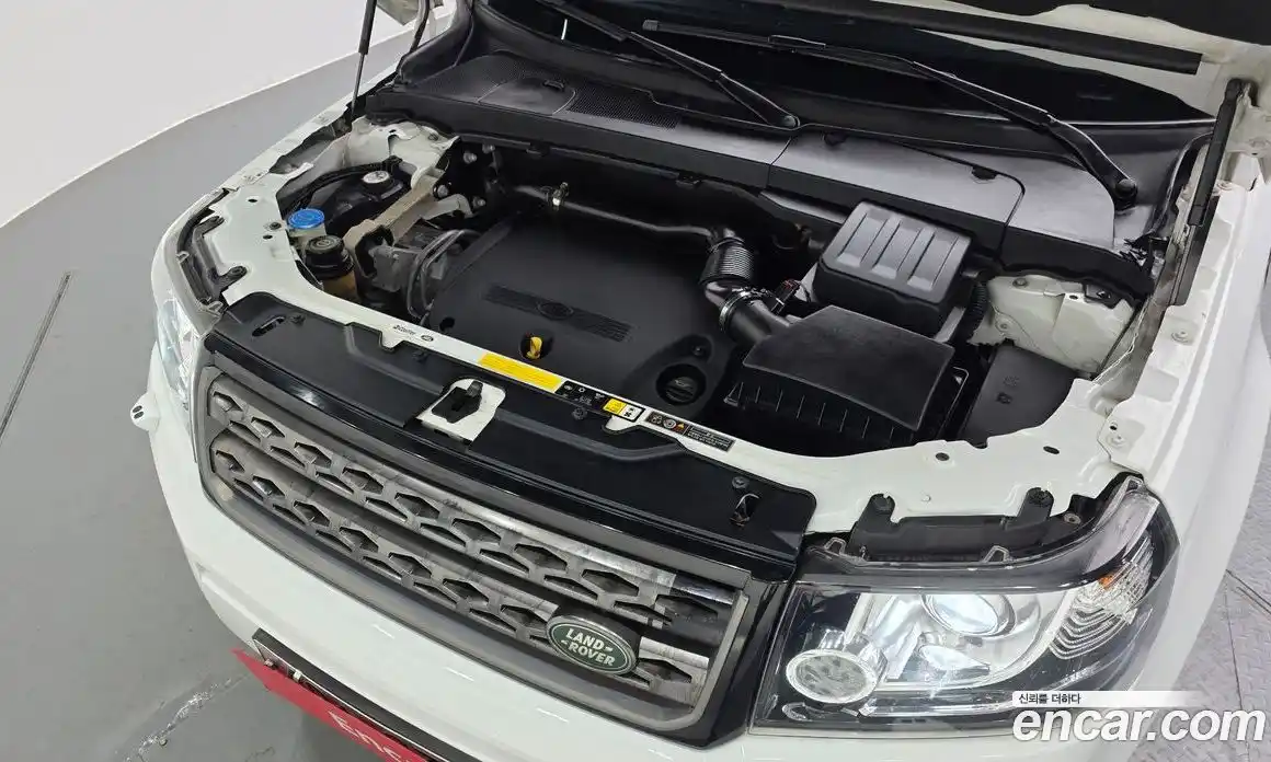 Land Rover Freelander 2014 2.2 автомат (гидро), фото 6