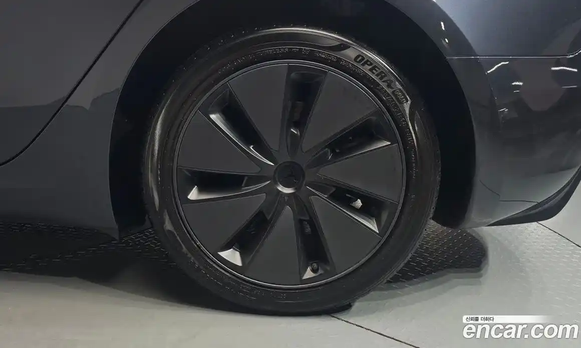 Tesla Model 3 2025 0.2 гидро, фото 6