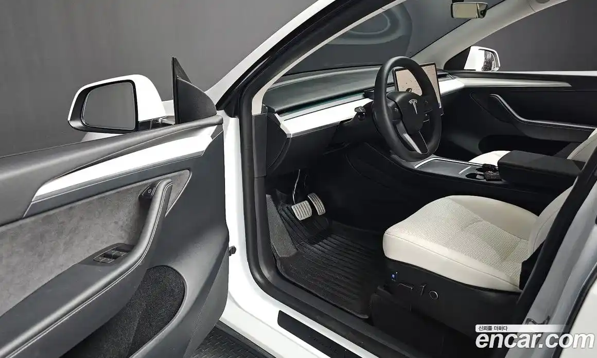 Tesla Model Y 2024 0.2 гидро, фото 11