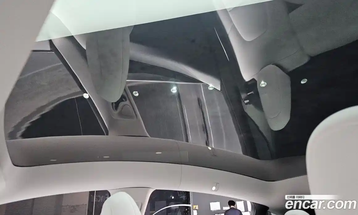 Tesla Model Y 2024 0.2 гидро, фото 19
