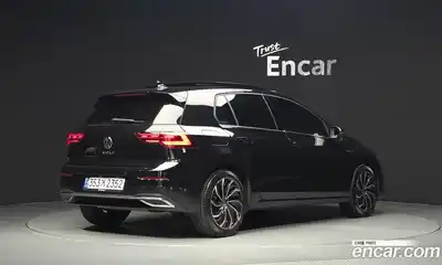 Volkswagen Golf 2024 2.0 автомат (гидро), миниатюра 2