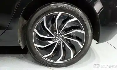Volkswagen Golf 2024 2.0 автомат (гидро), миниатюра 7