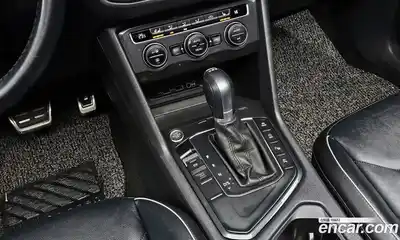 Volkswagen Tiguan 2018 2.0 автомат (гидро), миниатюра 11