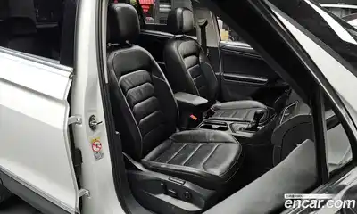 Volkswagen Tiguan 2018 2.0 автомат (гидро), миниатюра 12