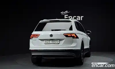 Volkswagen Tiguan 2018 2.0 автомат (гидро), миниатюра 3