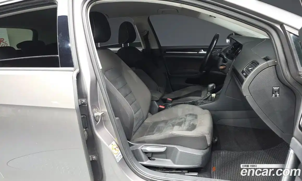 Volkswagen Golf 2013 1.6 автомат (гидро), фото 11
