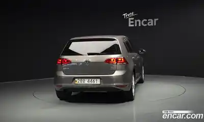 Volkswagen Golf 2013 1.6 автомат (гидро), миниатюра 4