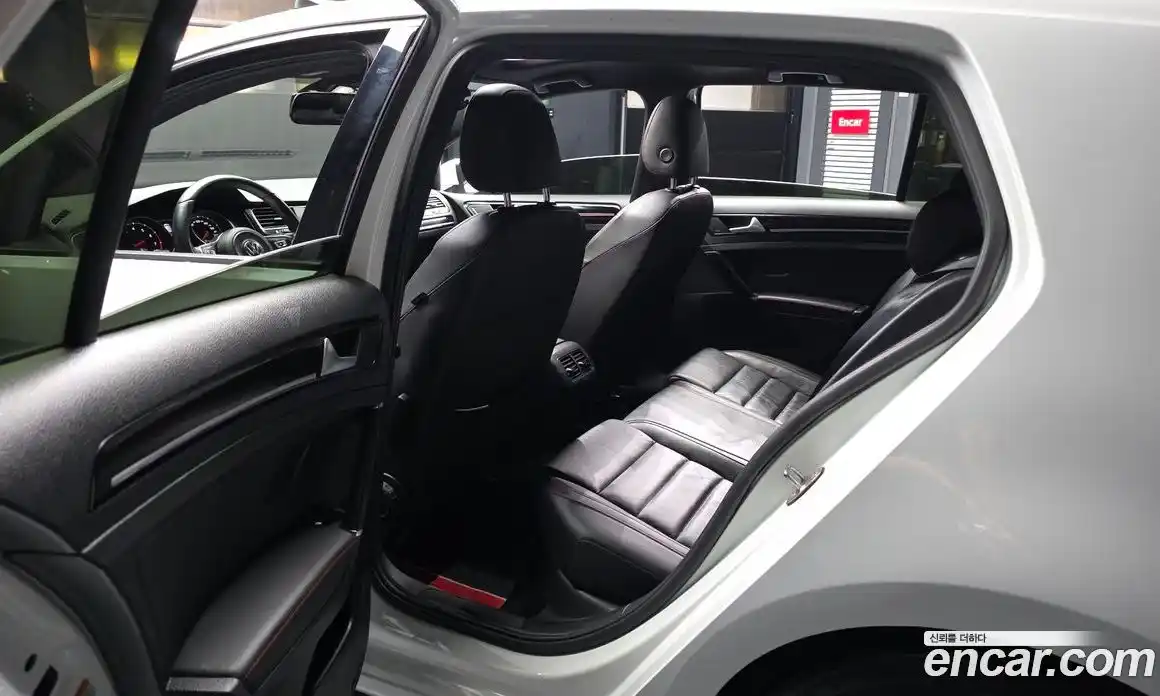Volkswagen Golf 2014 2.0 автомат (гидро), фото 12