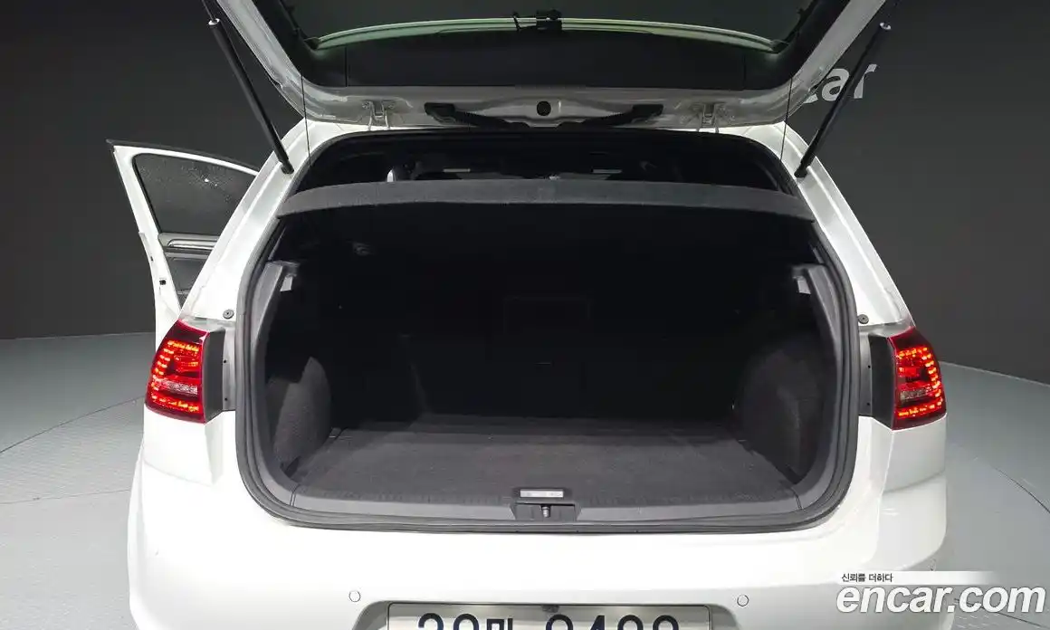 Volkswagen Golf 2014 2.0 автомат (гидро), фото 20