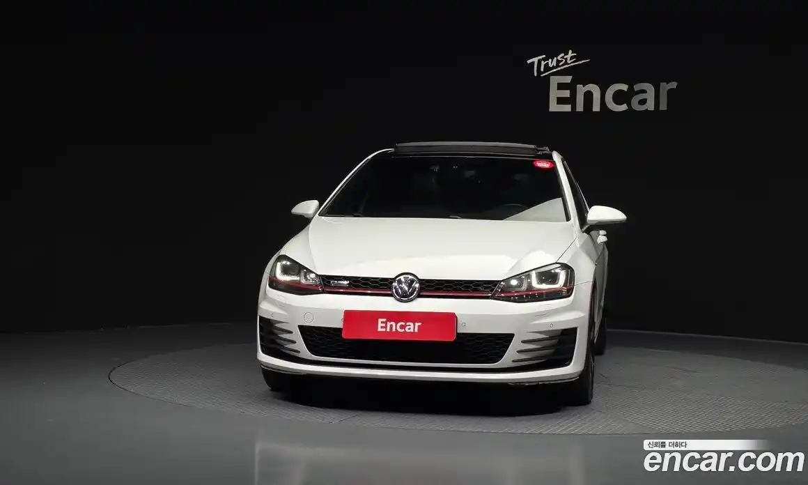 Volkswagen Golf 2014 2.0 автомат (гидро), фото 3