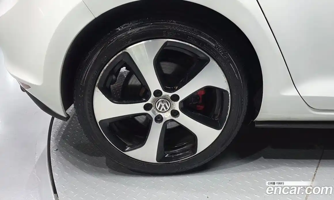 Volkswagen Golf 2014 2.0 автомат (гидро), фото 5