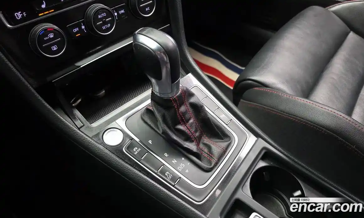 Volkswagen Golf 2014 2.0 автомат (гидро), фото 9