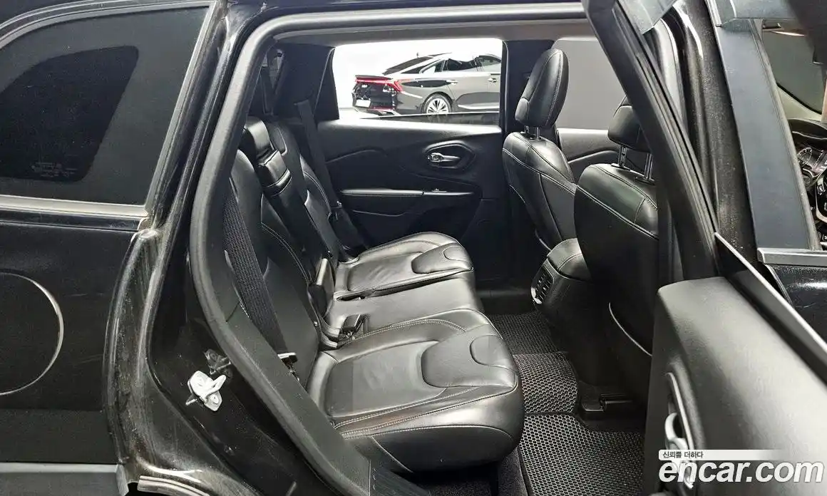 Jeep Cherokee 2017 2.4 автомат (гидро), фото 16