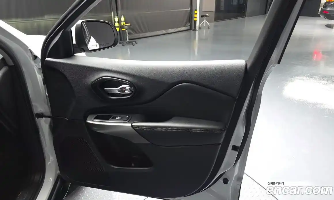 Jeep Cherokee 2020 2.4 автомат (гидро), фото 14