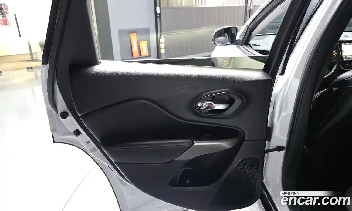 Jeep Cherokee 2020 2.4 автомат (гидро), фото 15