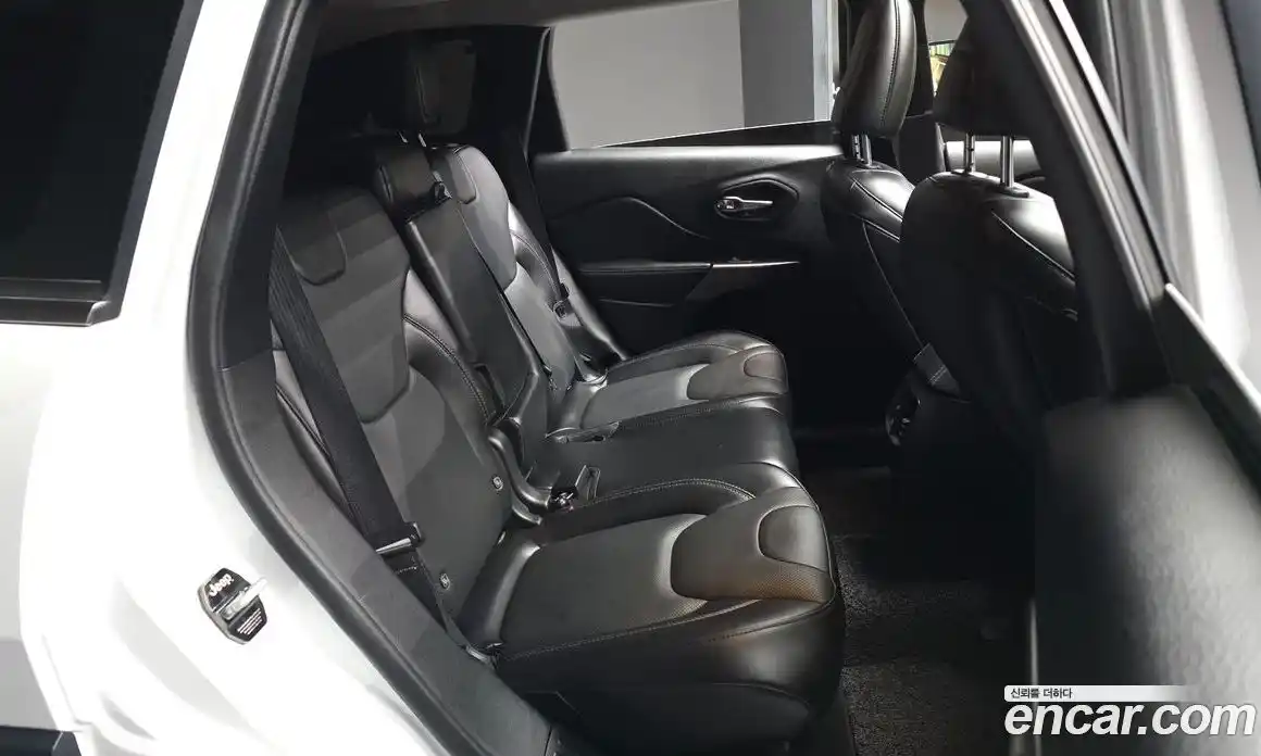 Jeep Cherokee 2020 2.4 автомат (гидро), фото 18