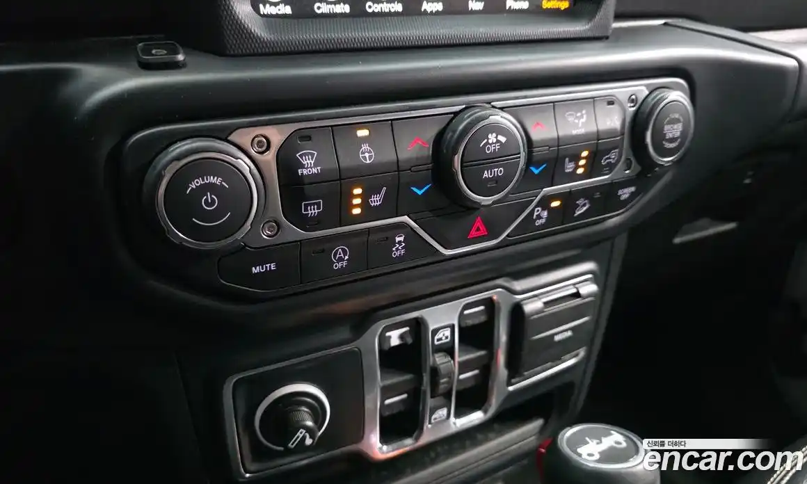 Jeep Wrangler 2019 2.0 автомат (гидро), фото 17