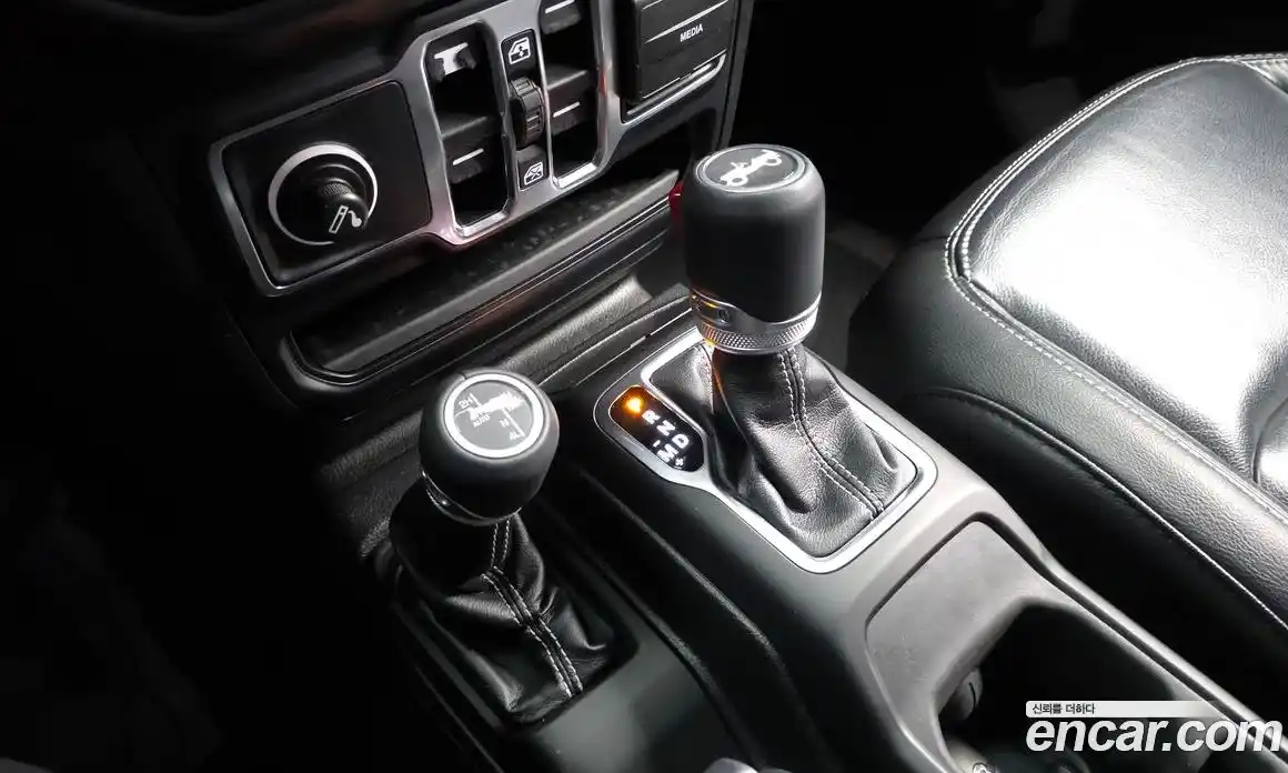 Jeep Wrangler 2019 2.0 автомат (гидро), фото 9