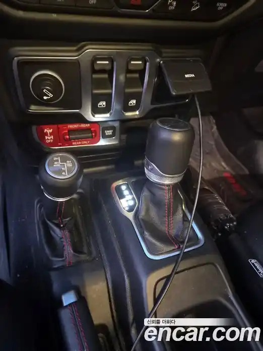 Jeep Wrangler 2019 2.0 автомат (гидро), фото 9