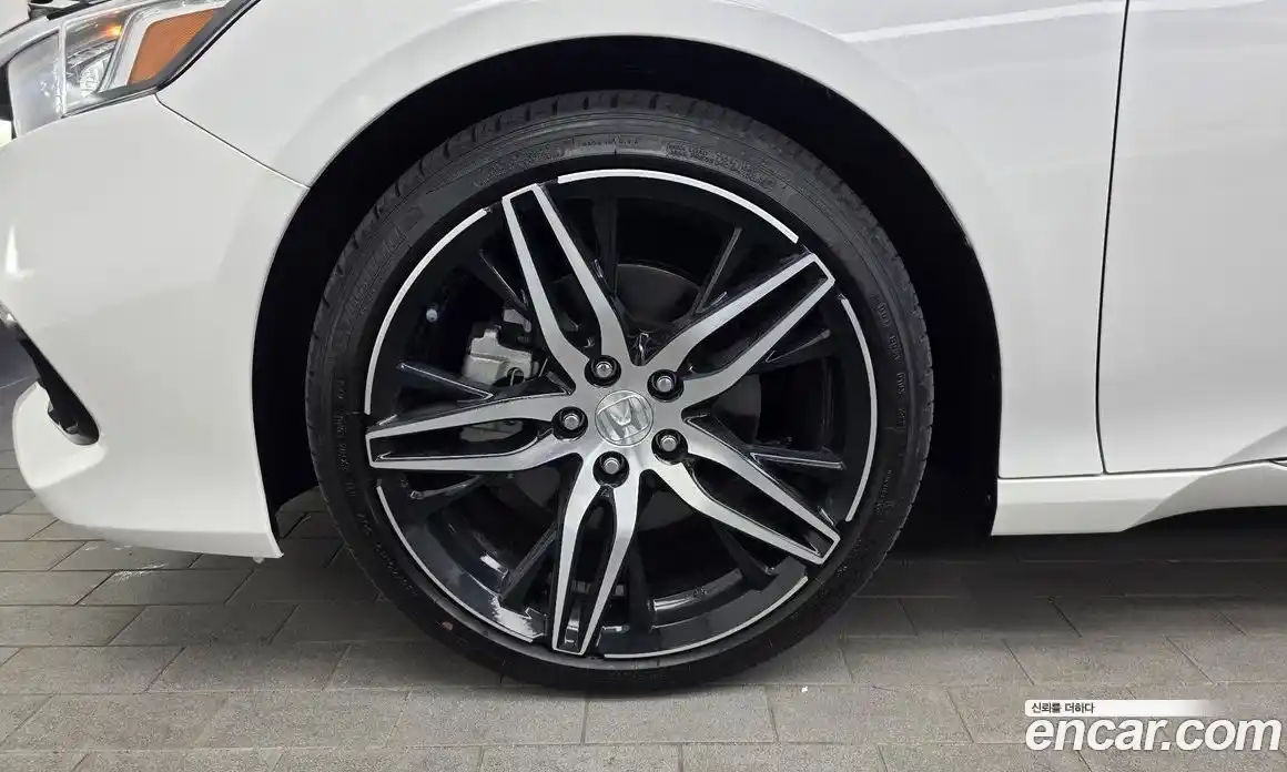 Honda Accord 2022 2.0 автомат (гидро), фото 5
