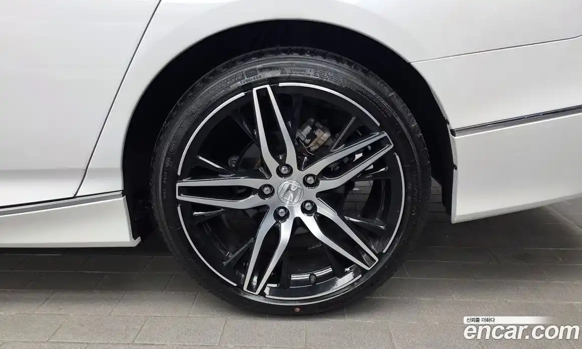 Honda Accord 2022 2.0 автомат (гидро), фото 7
