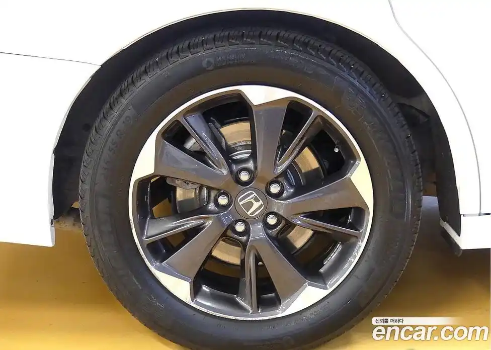 Honda Odyssey 2021 3.5 автомат (гидро), фото 5