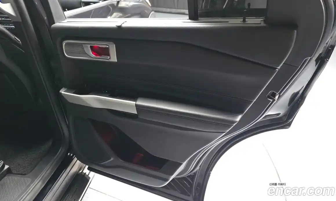 Ford Explorer 2020 2.3 автомат (гидро), фото 15