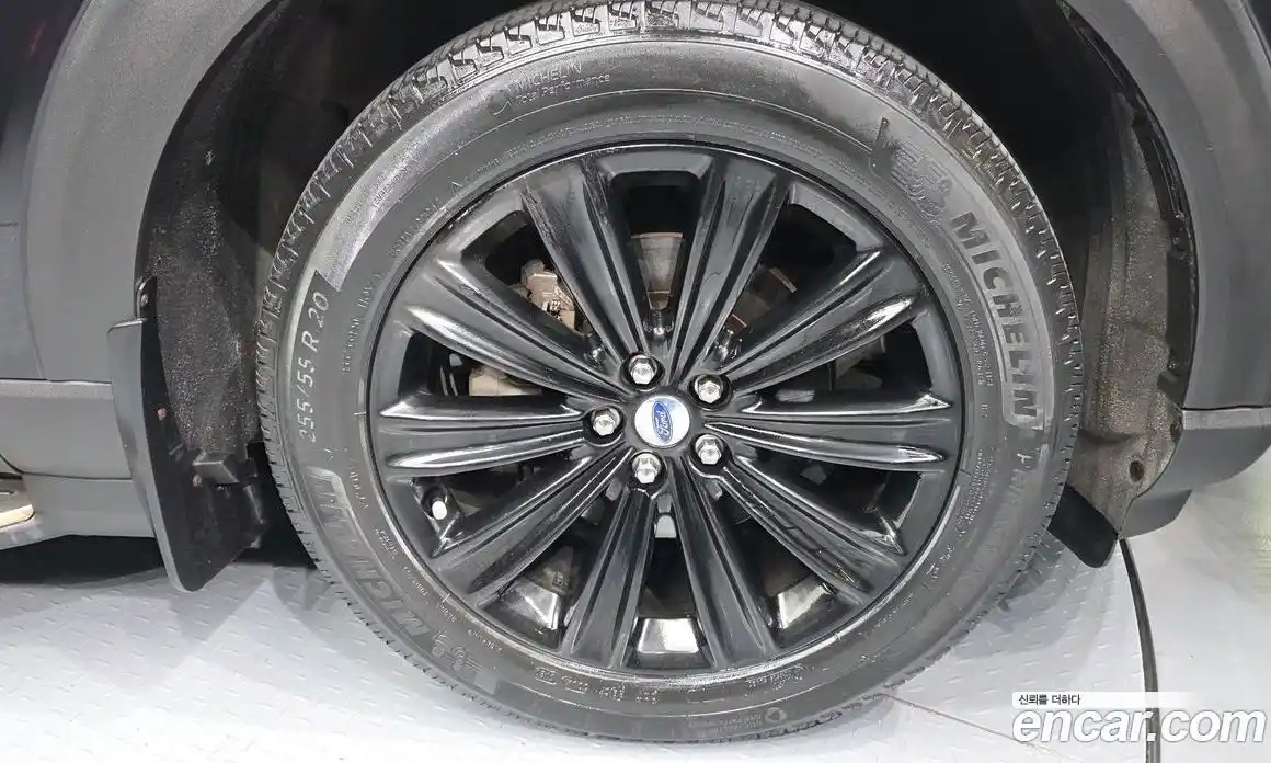 Ford Explorer 2020 2.3 автомат (гидро), фото 7