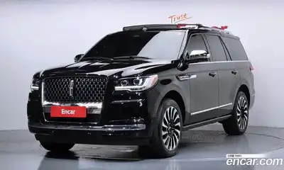 Lincoln Navigator