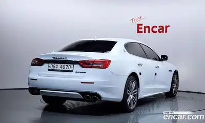 Maserati Quattroporte