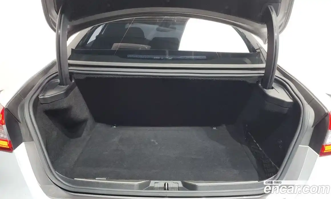 Maserati Quattroporte 2016 3.0 гидро, фото 23