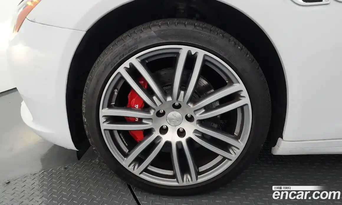 Maserati Quattroporte 2016 3.0 гидро, фото 4