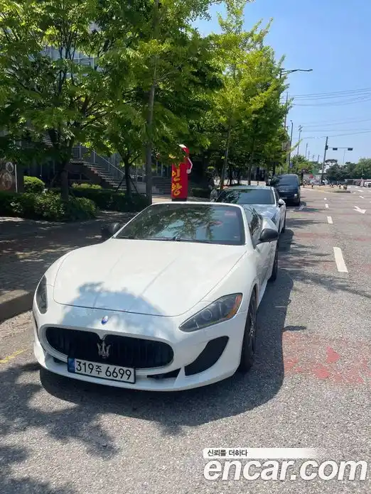 Maserati Gran Cabrio 2012 4.7 гидро, фото 2