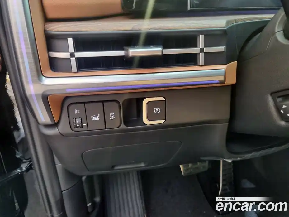 Hyundai Santa Fe 2024 1.6 автомат (гидро), фото 9