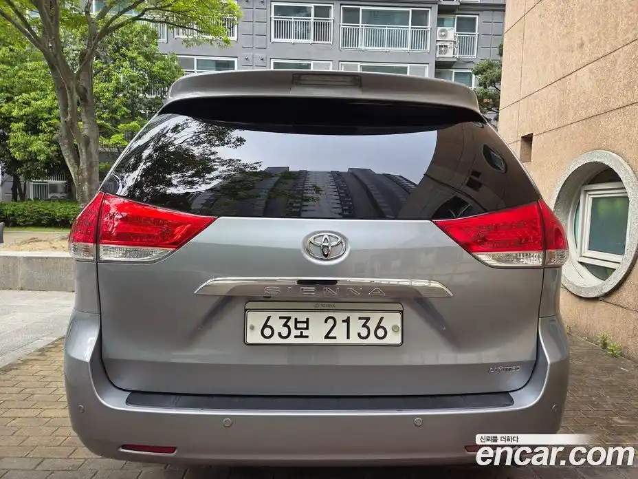 Toyota Sienna 2014 3.5 гидро, фото 6