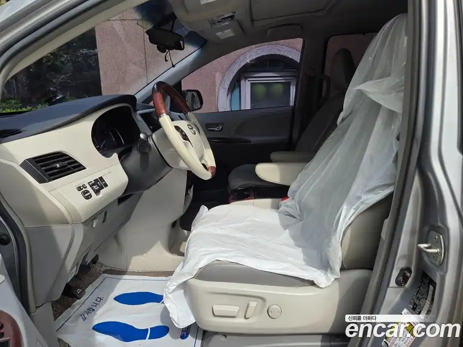 Toyota Sienna 2014 3.5 гидро, фото 7