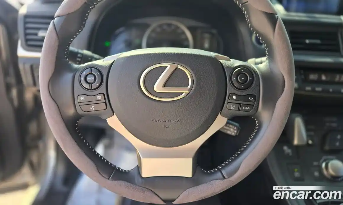 Lexus CT200h 2020 1.8 гидро, фото 11