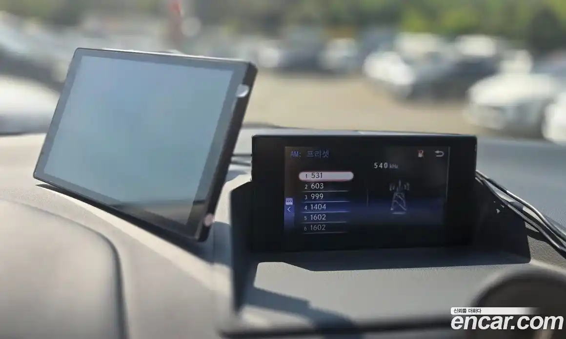 Lexus CT200h 2020 1.8 гидро, фото 7